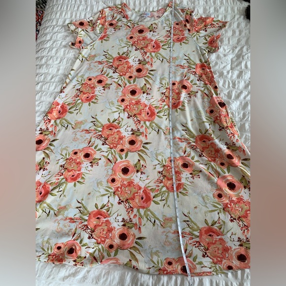 LuLaRoe Floral Short-Sleeve Swing Dress in Coral on Cream - Picture 10 of 16